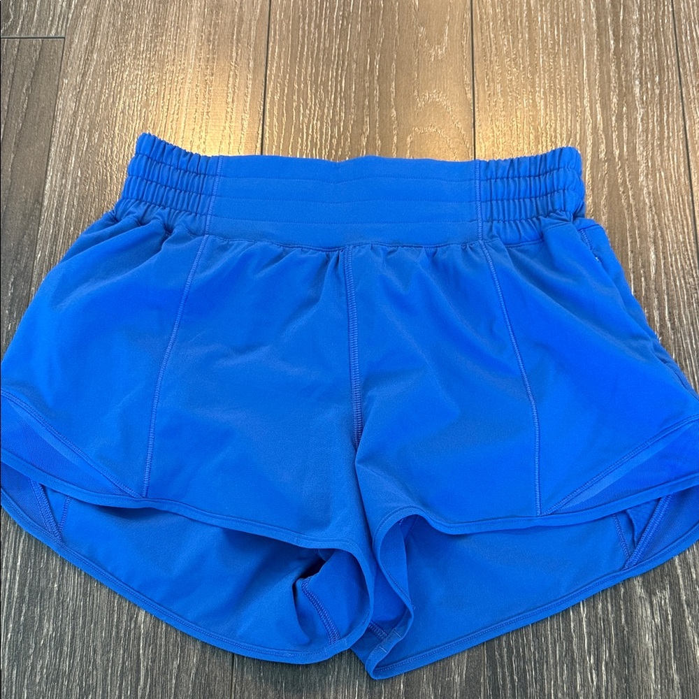 Lululemon hotty hot short 2.5in